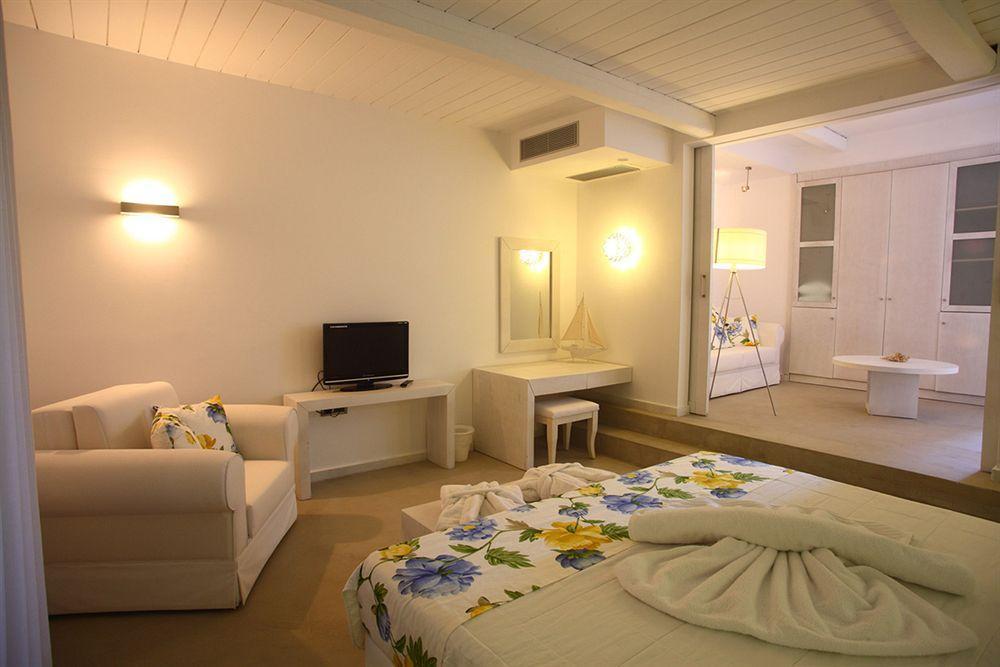 Koufonisia Hotel & Resort Buitenkant foto