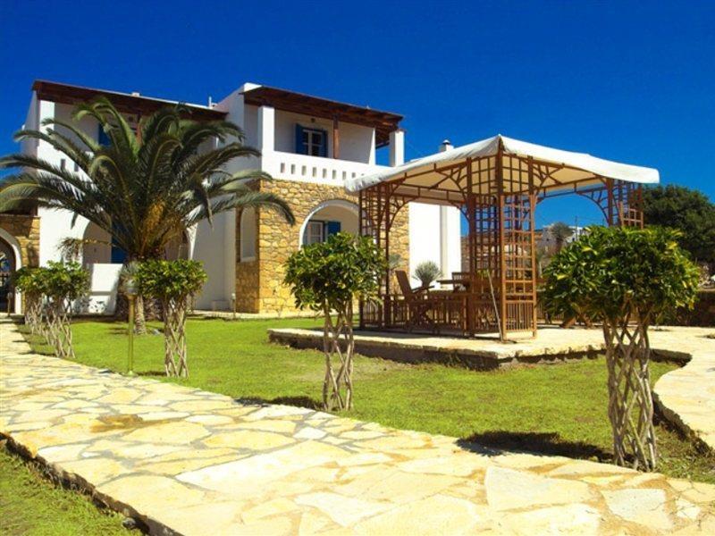 Koufonisia Hotel & Resort Buitenkant foto